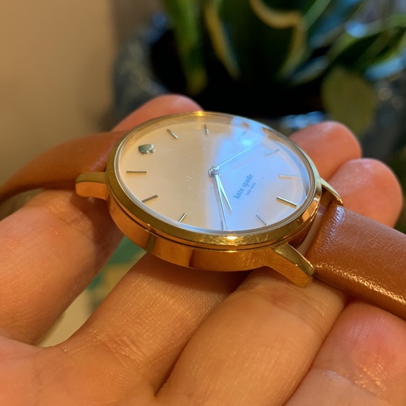 KATE SPADE | metro round leather strap watch - Picture 3 of 10